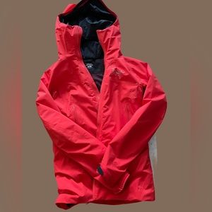 Arcteryx Womens Gortex lined ski jakcet